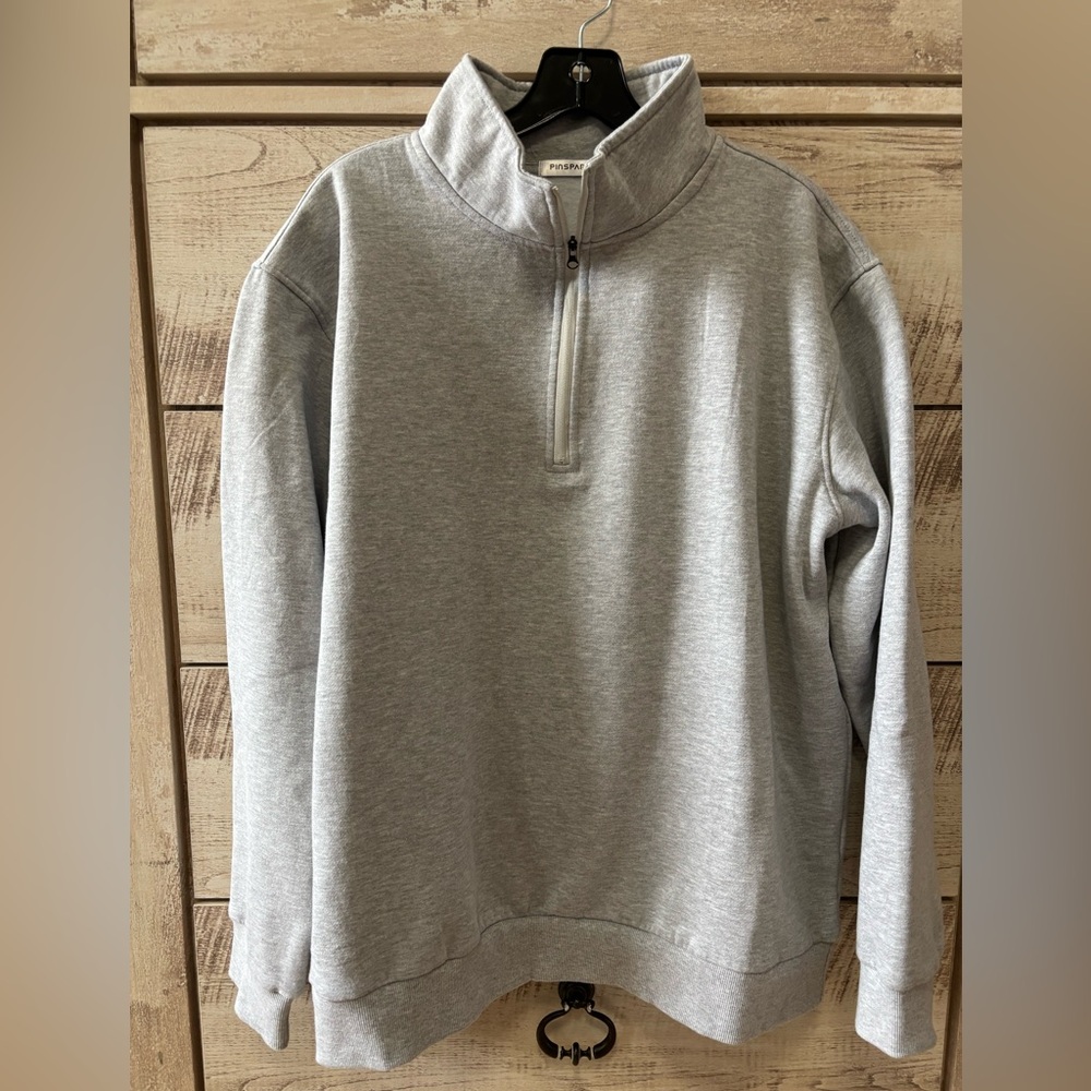 NWOT - large 
Men’s 1/4 zip